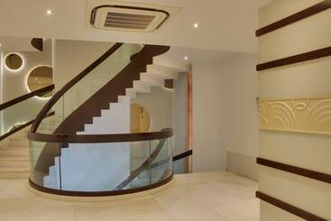 호텔 Godwin Deluxe  Near New Delhi Railway Station   Paharganj