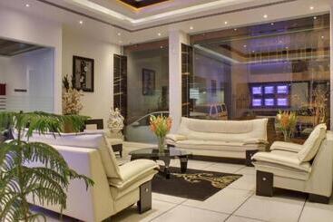 호텔 Godwin Deluxe  Near New Delhi Railway Station   Paharganj