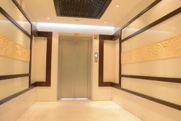 호텔 Godwin Deluxe  Near New Delhi Railway Station   Paharganj