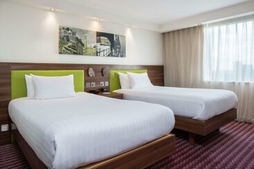هتل Hampton By Hilton Birmingham Broad Street