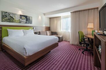 هتل Hampton By Hilton Birmingham Broad Street