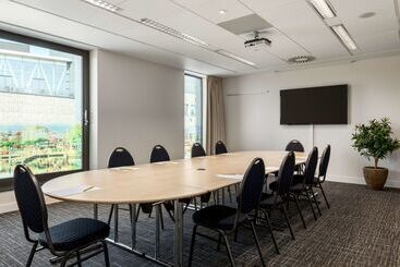 هتل Hilton Garden Inn Leiden
