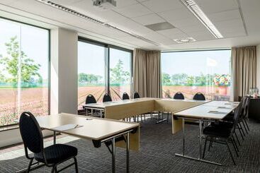 هتل Hilton Garden Inn Leiden