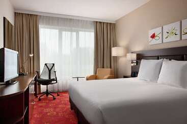 هتل Hilton Garden Inn Leiden