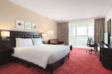 هتل Hilton Garden Inn Leiden