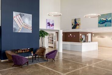 هتل Hilton Garden Inn Leiden