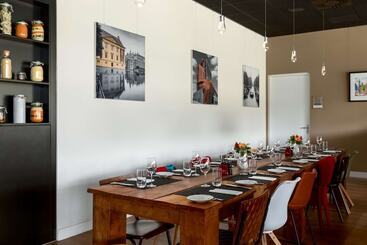 هتل Hilton Garden Inn Leiden