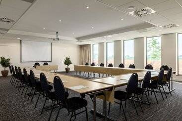 هتل Hilton Garden Inn Leiden