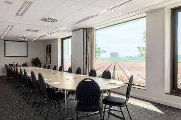 هتل Hilton Garden Inn Leiden
