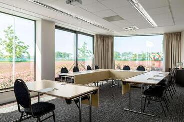 هتل Hilton Garden Inn Leiden