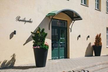 هتل Holiday Club Saimaan Rauha