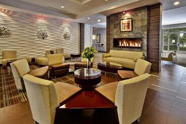 هتل Holiday Inn Detroit Metro Airport, An Ihg