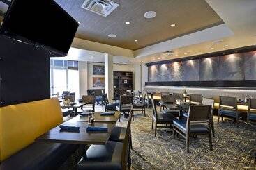 هتل Holiday Inn Detroit Metro Airport, An Ihg