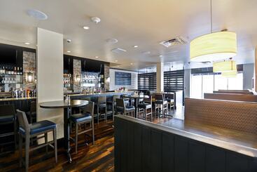 هتل Holiday Inn Detroit Metro Airport, An Ihg