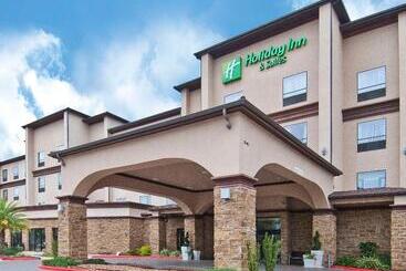 هتل Wyndham Lake Charles