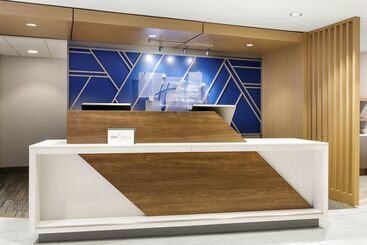 Holiday Inn Express Hotel & Suites Terre Haute, An Ihg