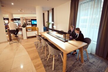 ホテル Holiday Inn łódź, An Ihg