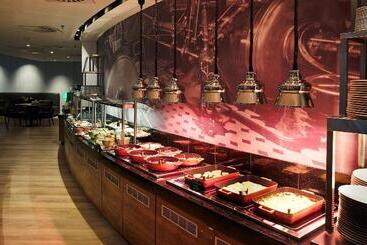 ホテル Holiday Inn łódź, An Ihg