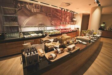 هتل Holiday Inn łódź, An Ihg