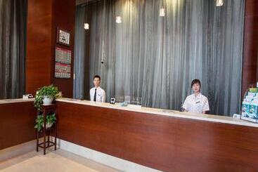 هتل Jinjiang Inn Shanghai Lujiazui