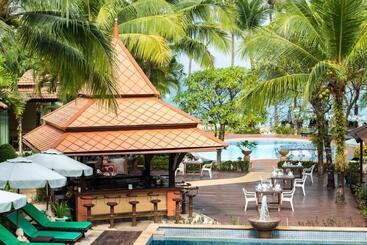 هتل Khaolak Bayfront Resort