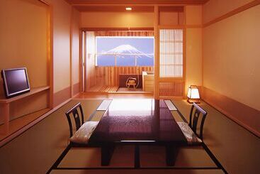 Lakeland Hotel Mizunosato - Fujikawaguchiko