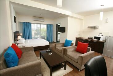 هتل Le Royale Residency