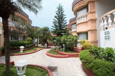 هتل The Orchid Passaros Goa