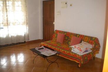 هتل The Orchid Passaros Goa