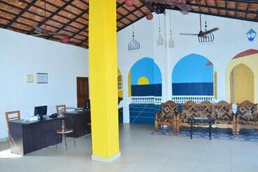 هتل The Orchid Passaros Goa