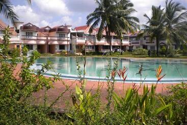 هتل The Orchid Passaros Goa