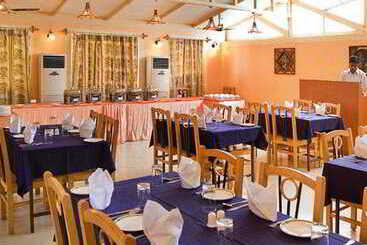 هتل The Orchid Passaros Goa