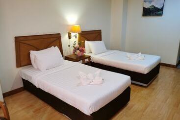 هتل Morakot Twin Chumphon