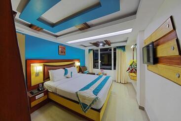 هتل Ponmariresidency