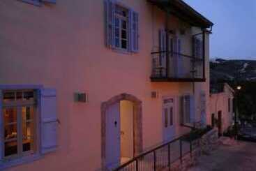 The Library Hotel Wellness Retreat - Kalavasos