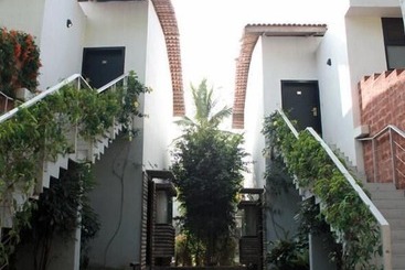 هتل The Windflower Resorts And Spa