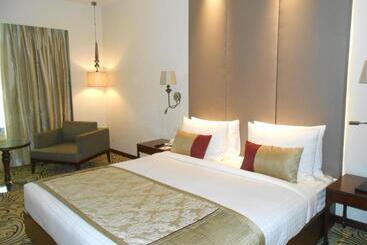 Pride Plaza Hotel, Kolkata