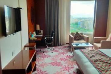 Pride Plaza Hotel, Kolkata