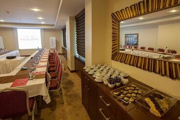 Safir Hotel