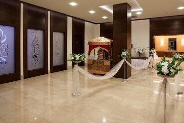 Safir Hotel