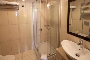 Safir Hotel