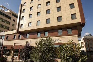 Safir Hotel