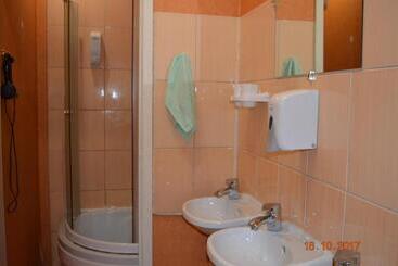 هاستل Central Park Rooms
