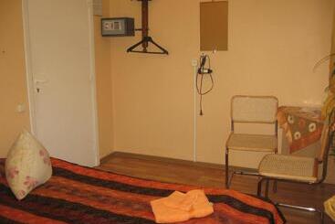 هاستل Central Park Rooms