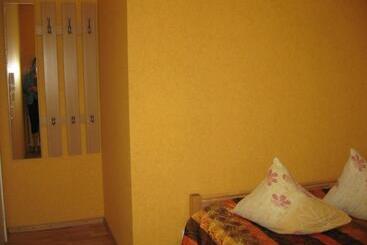 هاستل Central Park Rooms