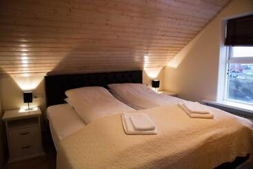 تختخواب و صبحانه Guesthouse Hvammur
