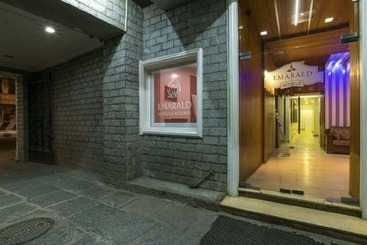 Emarald Hotels