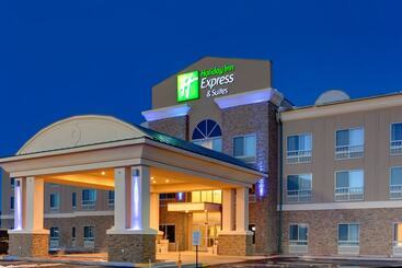Holiday Inn Express Hotel & Suites Grants   Milan By Ihg