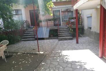 Hostel Valentin