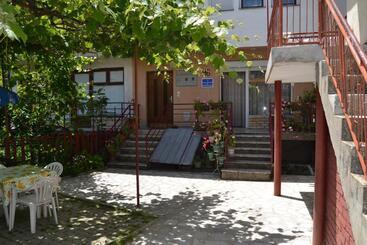 Hostel Valentin